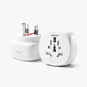 BWOO universal travel adapter with UK plug for global travel