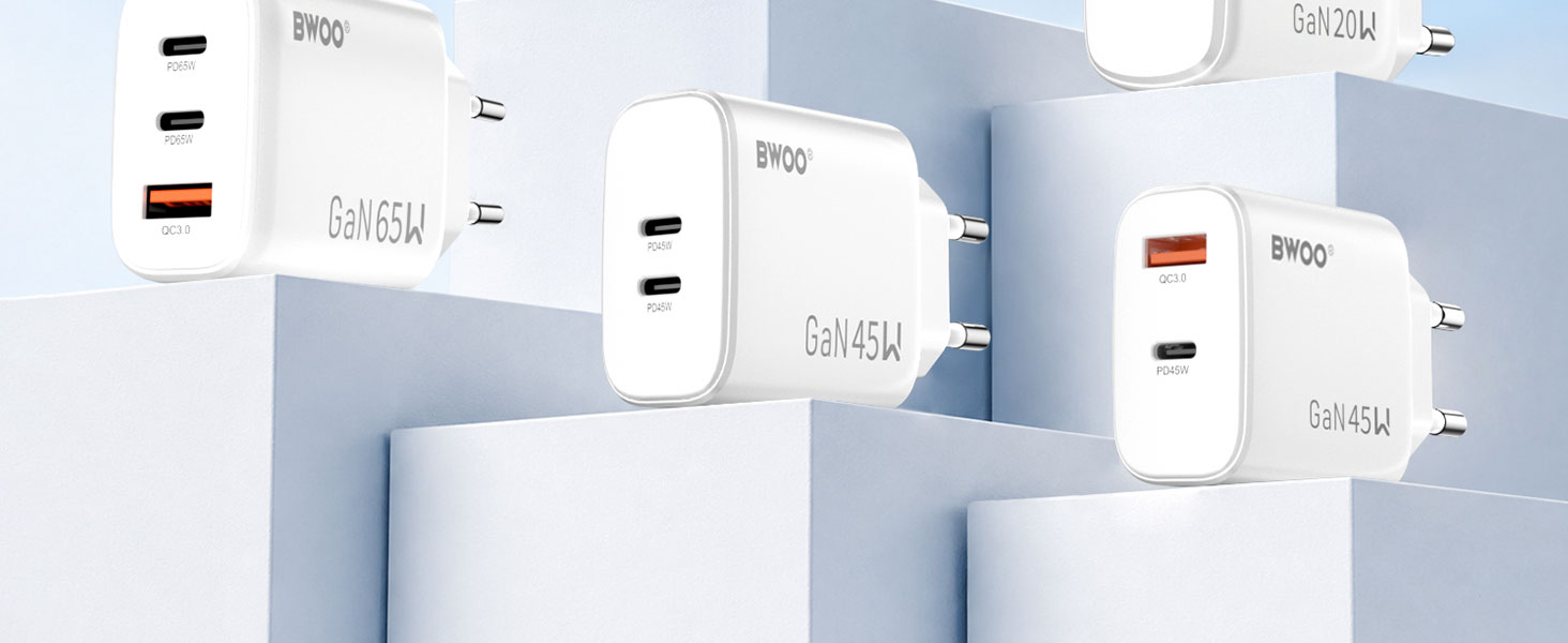 30W Dual-Port Charger for Everyday Charging