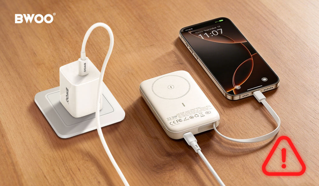 Can a Power Bank Charge and Discharge at the Same Time.jpg